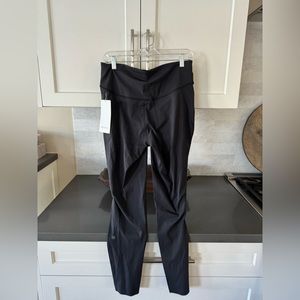NEW W TAGS LULULEMON LEGGINGS SIZE 12 womens